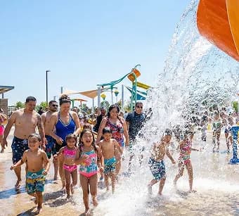 Capa do artigo: O Poder do Retrofit: Revitalize as atrações do seu parque